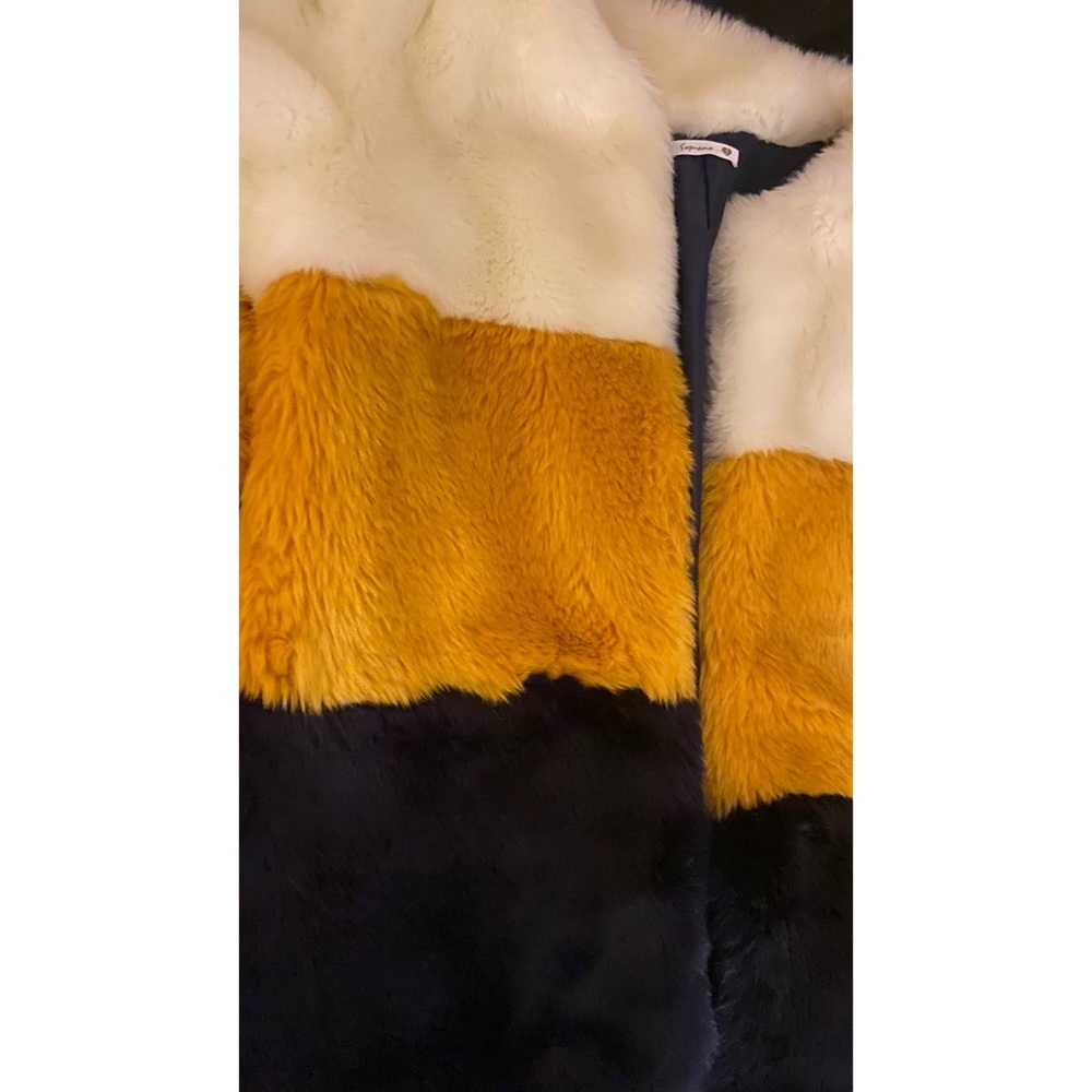 Fur Jacket - Picture 5 of 9